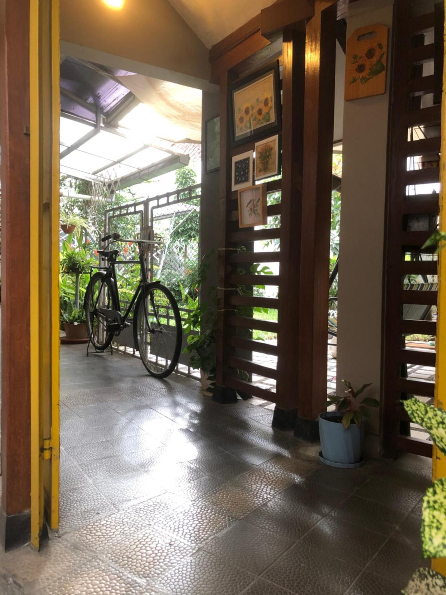 De Riau Guesthouse บันดุง ภายนอก รูปภาพ