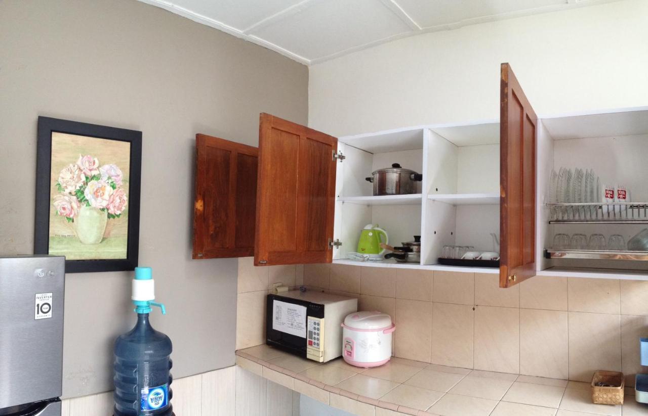 De Riau Guesthouse บันดุง ภายนอก รูปภาพ